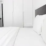 Stylish Studio Room Grand Asia Afrika Apartment By Travelio